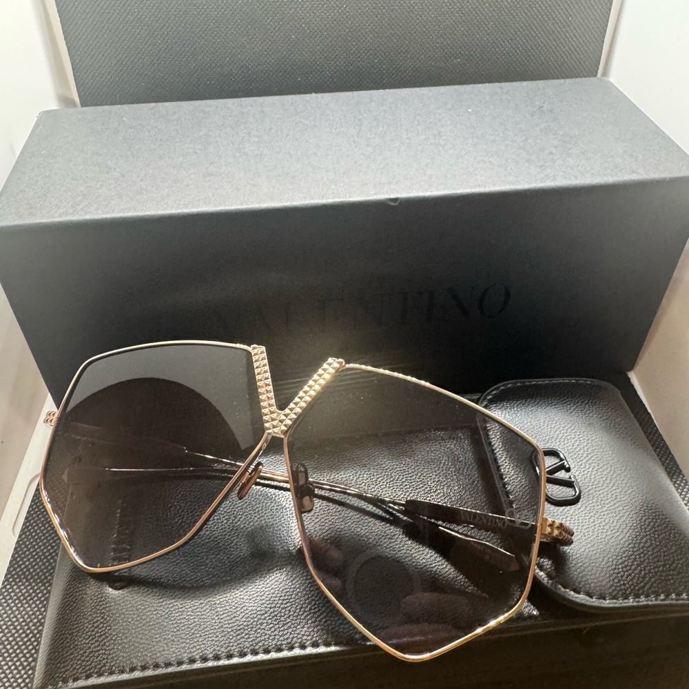Valentino Women's Sunglasses with Gold Frame and Black Lenses